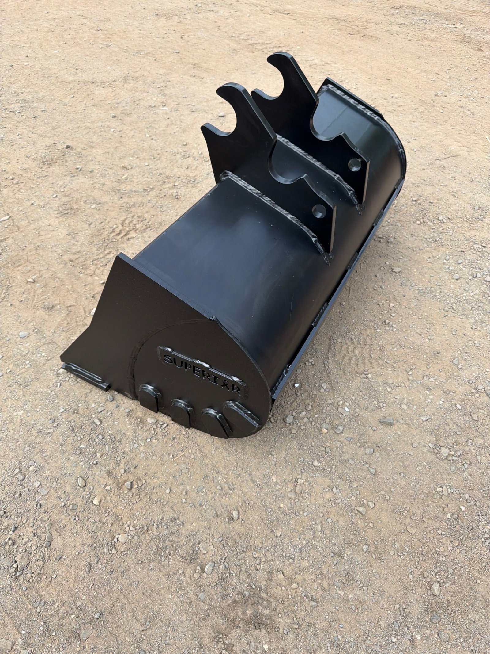 42″ Kubota KX040-Style Excavator Bucket – Fits KX033–KX121-3