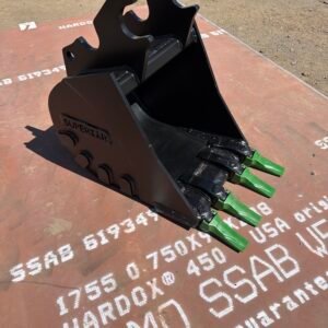 Custom Excavator Bucket Fabrication NJ - Superior Buckets Heavy Duty Welding Detail 2
